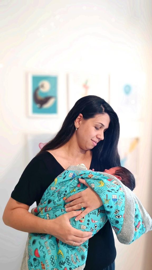 Νέα Συνεργασία με την Sun of a Beach, με σκοπό την παροχή βρεφικών πετσετών από την εταιρεία Sun of a Beach προς τις ωφελούμενες τους προγράμματος της HOPEgenesis, με έμφαση σε ωφελούμενες μόνιμες κατοίκους της Πάτμου.